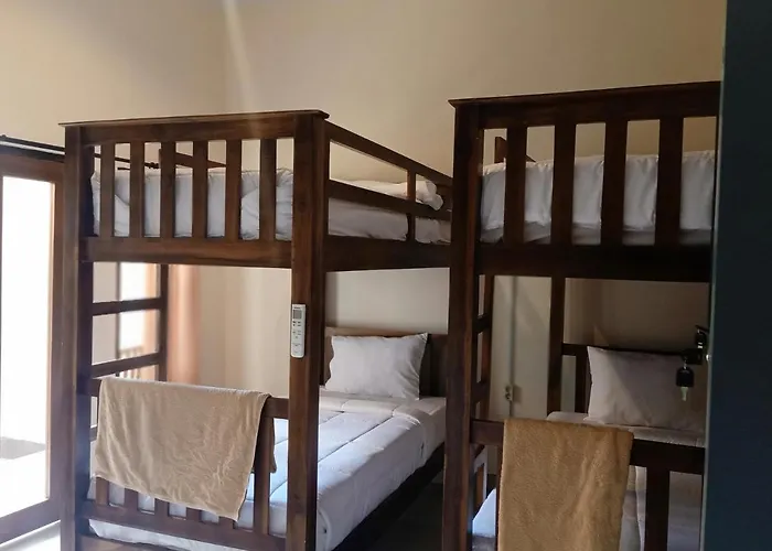 Hostal Happy Penida 2 *